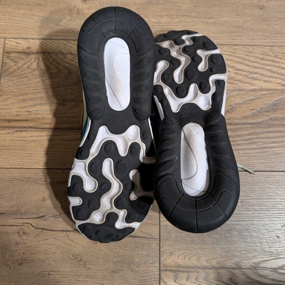 Nike Air Max Sneakers - White, Green, Blue - Picture 3 of 10